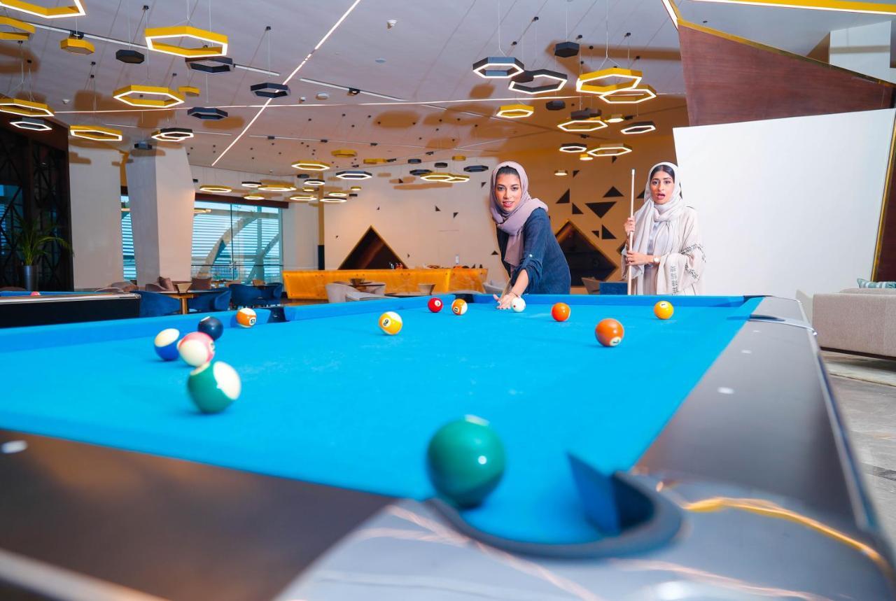 Bay La Sun Hotel And Marina - Emaar King Abdullah Economic City Eksteriør bilde The pool table at the lounge