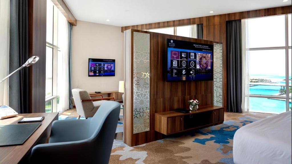 Bay La Sun Hotel And Marina - Emaar King Abdullah Economic City Eksteriør bilde A suite at the Atlantis Paradise Island